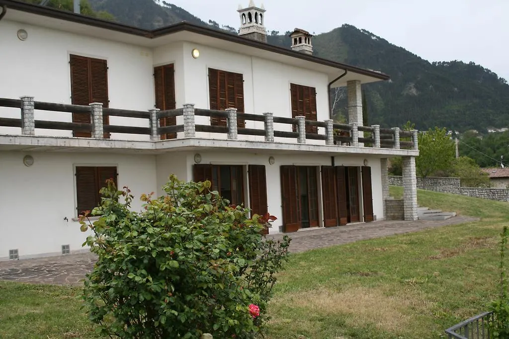 La Finestra Sul Lago Tignale Holiday home